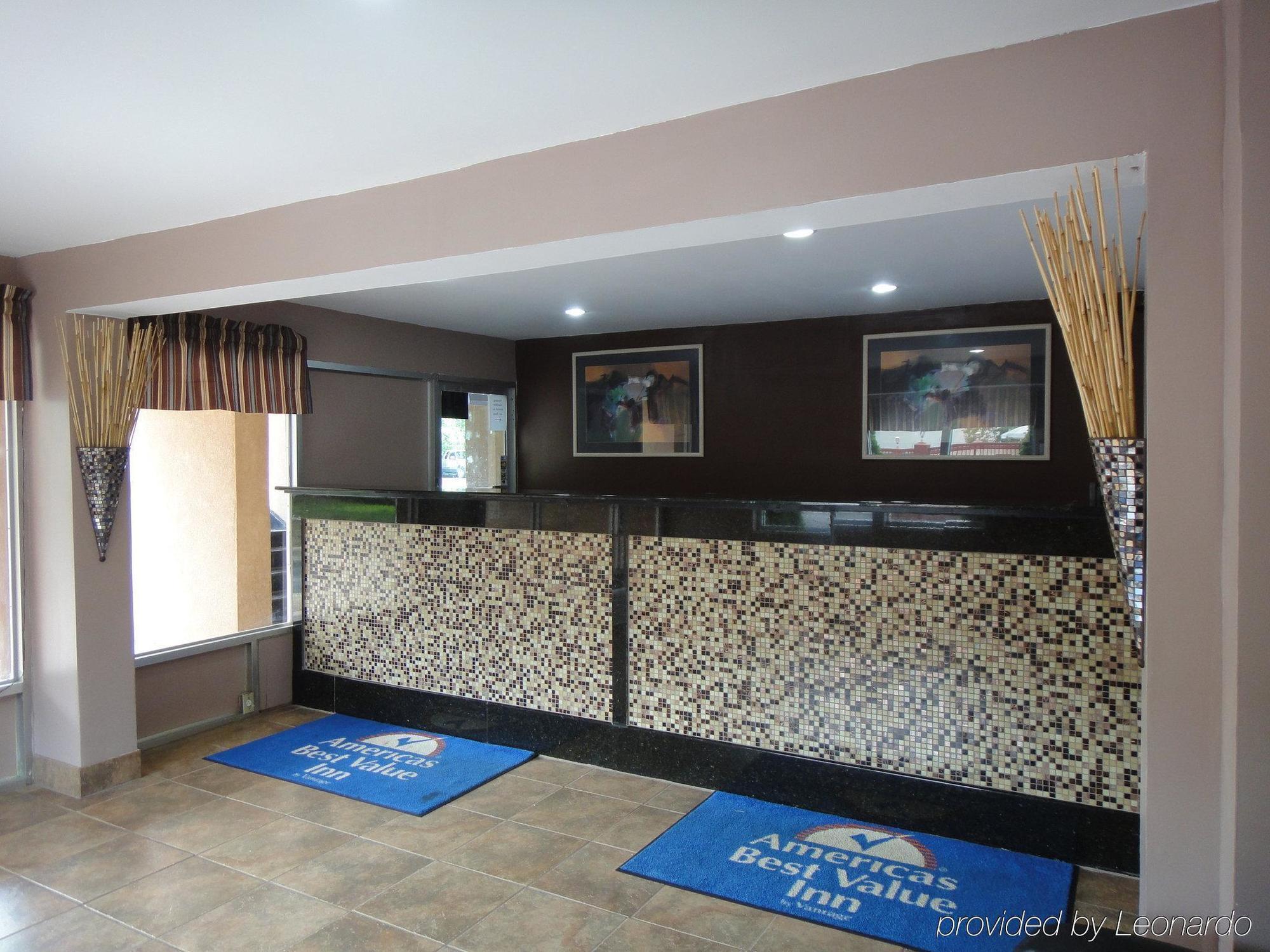 เรด รูฟ พลัส+ เบอร์มิงแฮม อีสต์ - ไอออนเดล/ แอร์พอร์ต Hotel Irondale ภายใน รูปภาพ