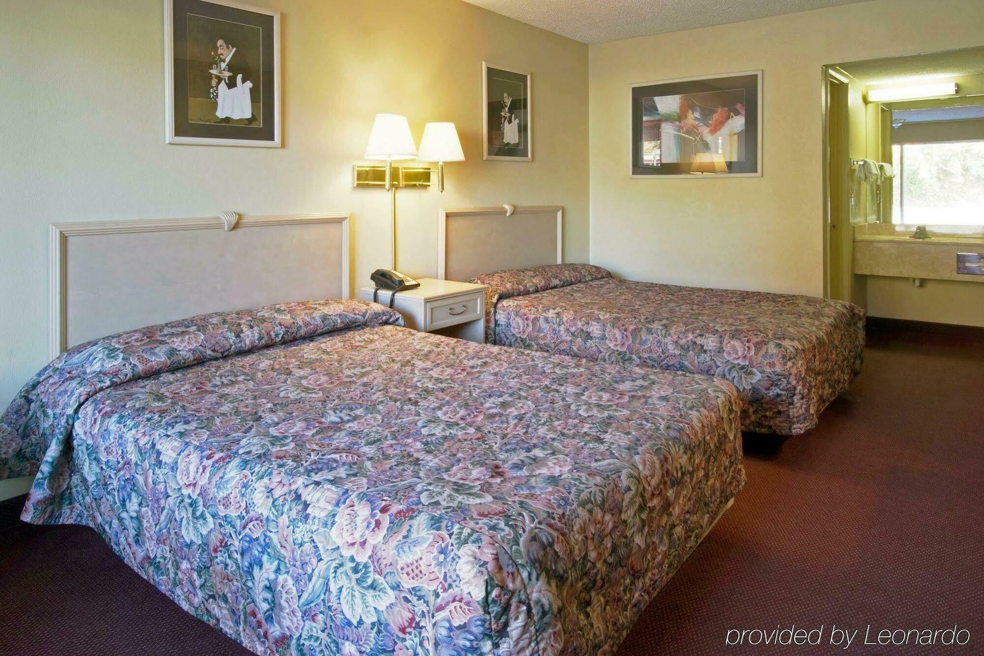เรด รูฟ พลัส+ เบอร์มิงแฮม อีสต์ - ไอออนเดล/ แอร์พอร์ต Hotel Irondale ภายนอก รูปภาพ