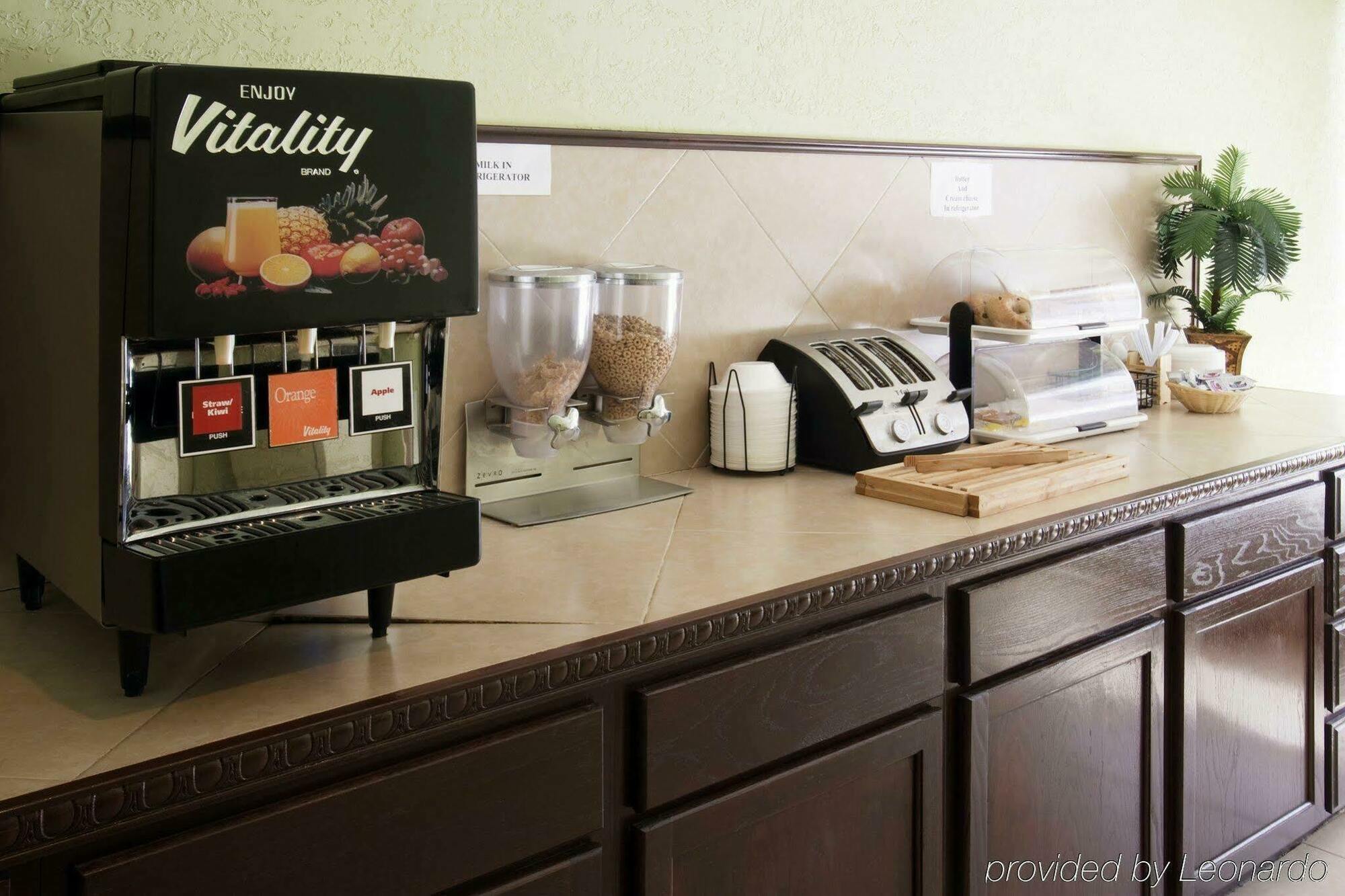 เรด รูฟ พลัส+ เบอร์มิงแฮม อีสต์ - ไอออนเดล/ แอร์พอร์ต Hotel Irondale ภายนอก รูปภาพ
