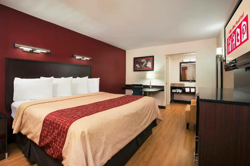 เรด รูฟ พลัส+ เบอร์มิงแฮม อีสต์ - ไอออนเดล/ แอร์พอร์ต Hotel Irondale ภายนอก รูปภาพ